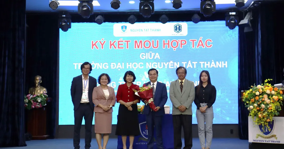 Lễ ký kết thỏa thuận hợp tác giữa Công ty CP King Attorney và Trường Đại học Nguyễn Tất Thành