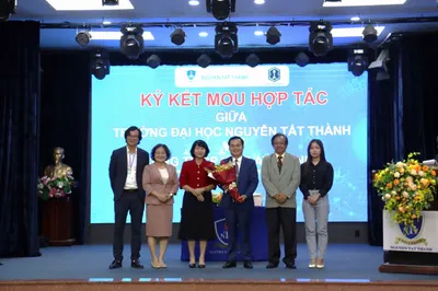 Lễ ký kết thỏa thuận hợp tác giữa Công ty CP King Attorney và Trường Đại học Nguyễn Tất Thành