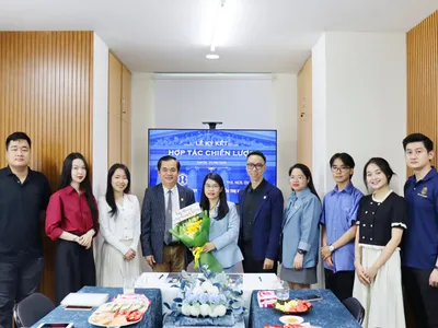 KING ATTORNEY KÝ KẾT MOU VỚI ThS.NCS.GV. NGUYỄN THỊ HOÀNG OANH