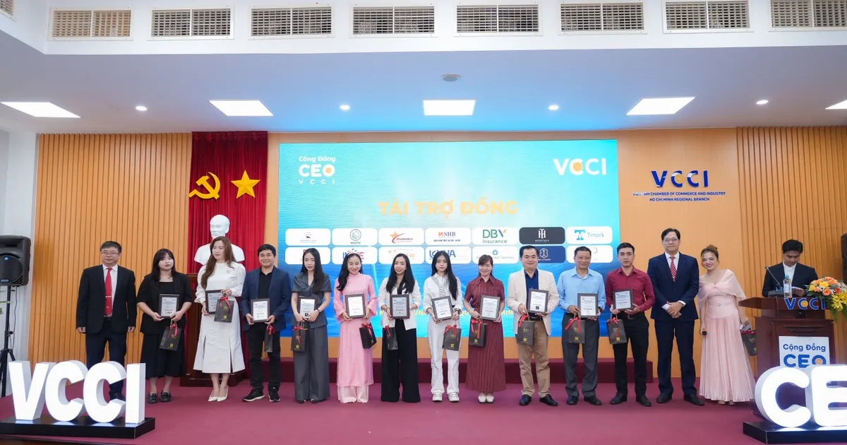 King Attorney và Novita Đồng Hành Cùng VCCI Tại Buổi Lễ Khai Giảng Chương Trình Đào Tạo Giám Đốc Điều Hành Doanh Nghiệp CEO 4.0 – 2025