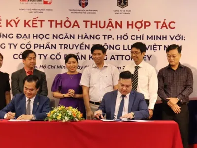 Lễ ký kết thỏa thuận hợp tác giữa CTCP King Attorney với Đại học Ngân hàng Thành phố Hồ Chí Minh