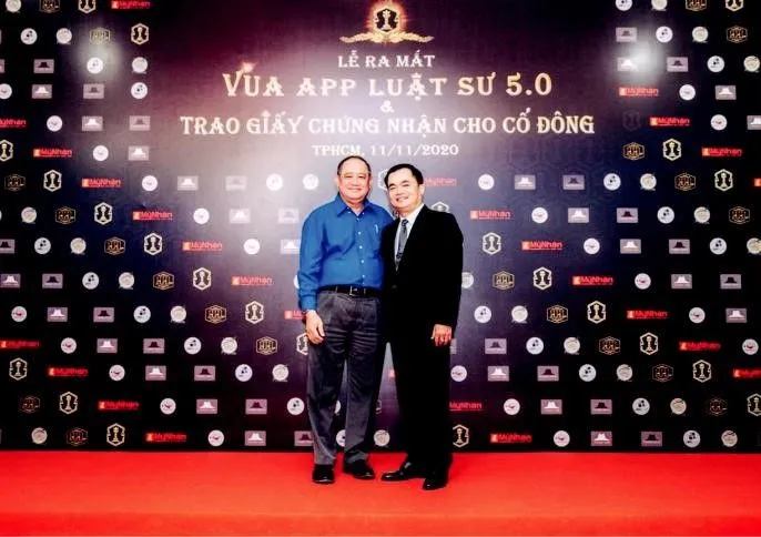 Photo of THẦY RICHARD LUONG (LƯƠNG VĂN LÝ) -  CỐ VẤN CAO CẤP VỀ HỆ THỐNG TÀI CHÍNH QUỐC TẾ